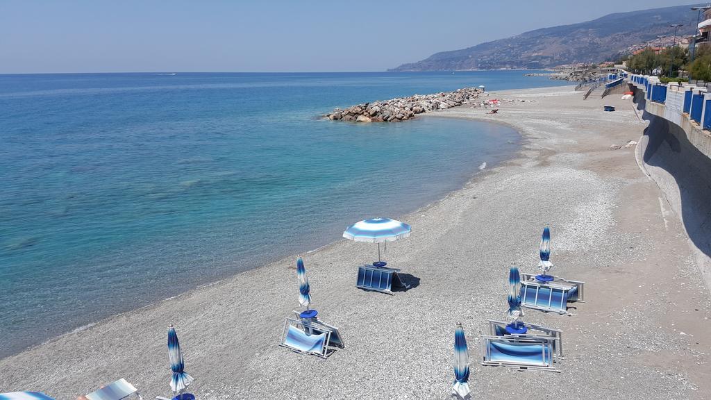 Sea Garden Hotel Acquappesa Bagian luar foto